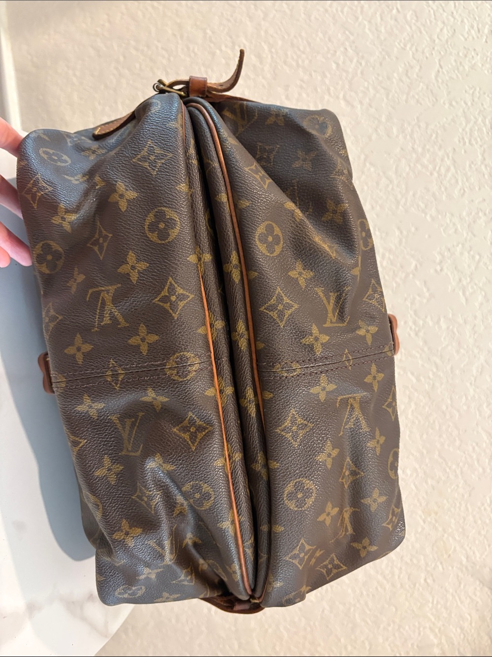 Louis Vuitton FH0940 Saumur 35 Brown Monogram Crossbody Bag - Picture 9 of 13